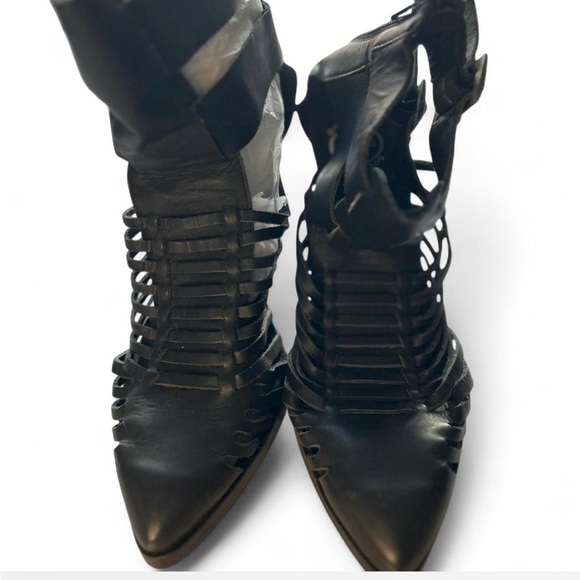Jeffrey Campbell Black Strappy Heels Size 8 - Picture 3 of 6